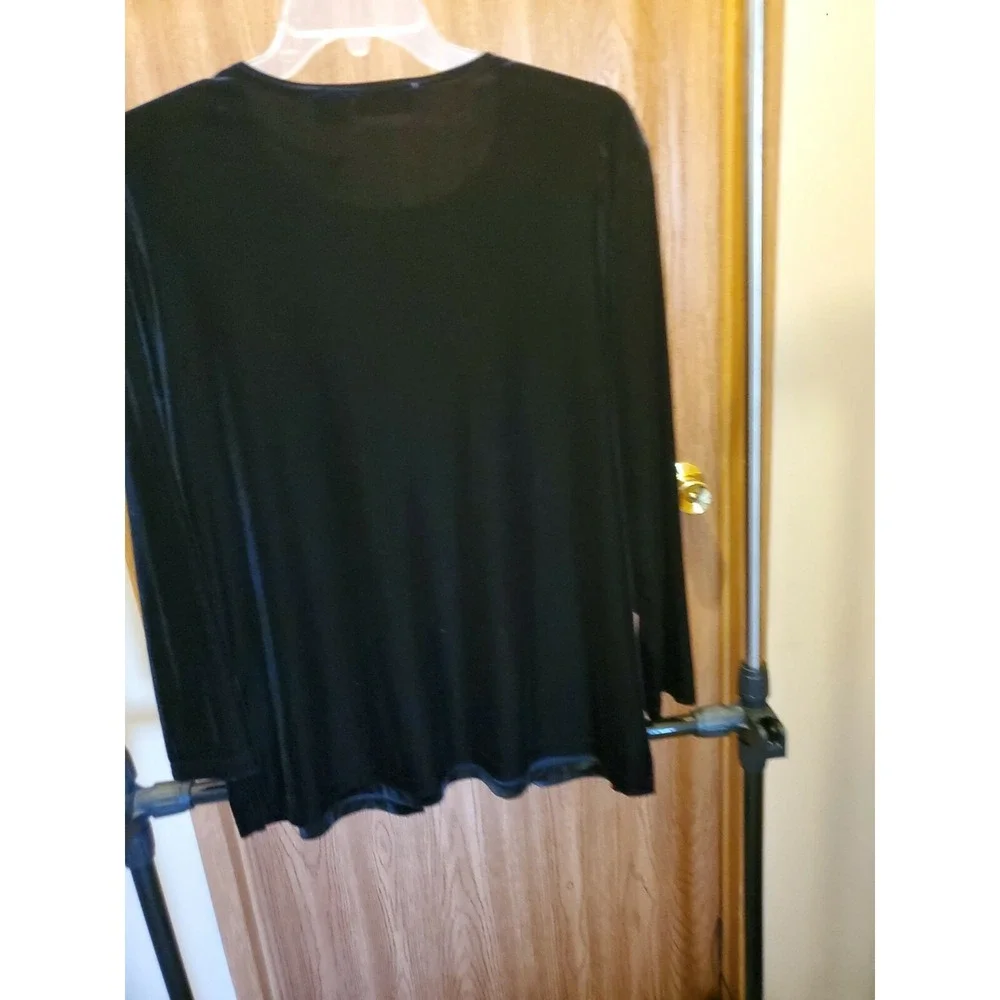 Alfred Dunner 18 Christmas 2 piece sweater set Top Black embroidered rose long s